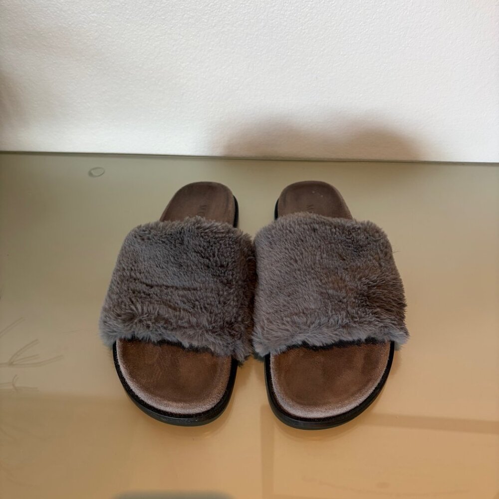 M.Gemi Gray Faux Fur Slide Sandals EU 42 US 11 Made Italy - Picture 8 of 9